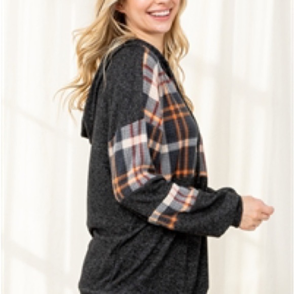 WAFFLE PLAID CONTRAST HOODIE WITH SELF TIE- BLACK - Picture 7 of 7